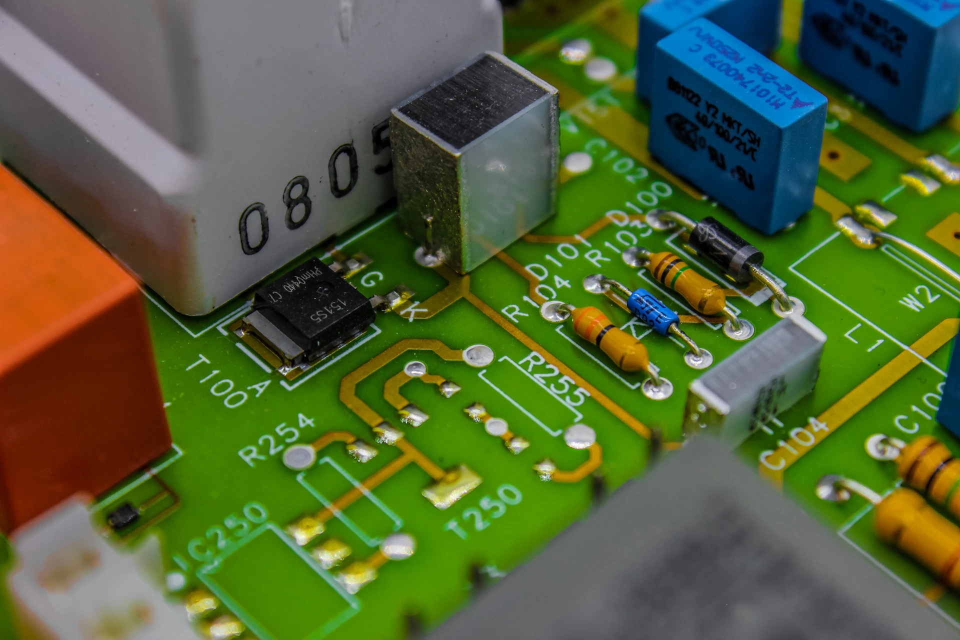 다층 PCB 기판 정밀 확대 — 네텍 PCB 리버스 엔지니어링
